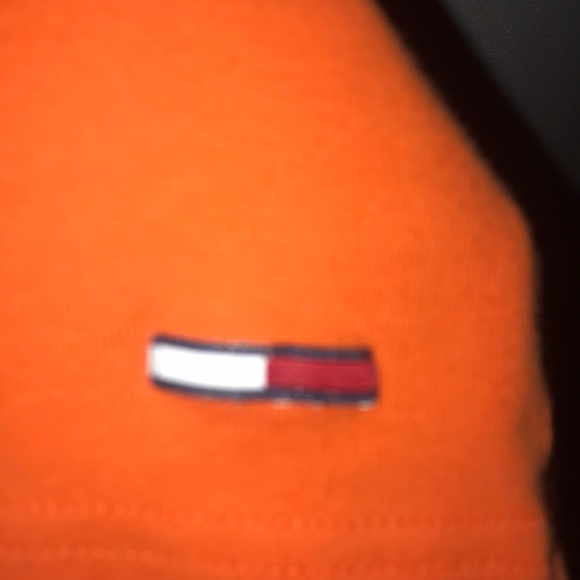 Multicolor Tommy shirt, fits like medium - Picture 2 of 2